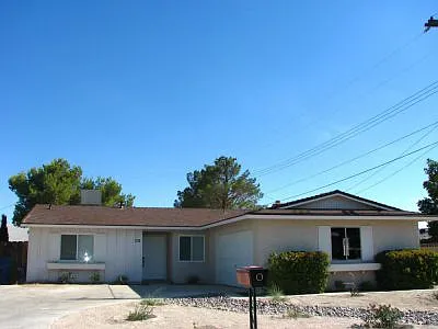 231 E Wilson Ave photo 1