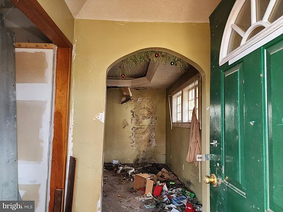 2nd image of 123 Jamesson Ave