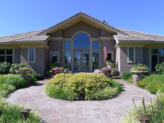 Belgard brick patio & drive!
