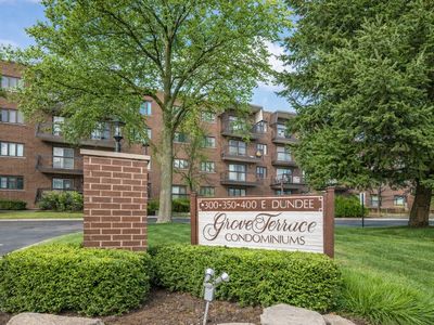 350 E Dundee Rd APT 207B, Buffalo Grove, IL, 60089