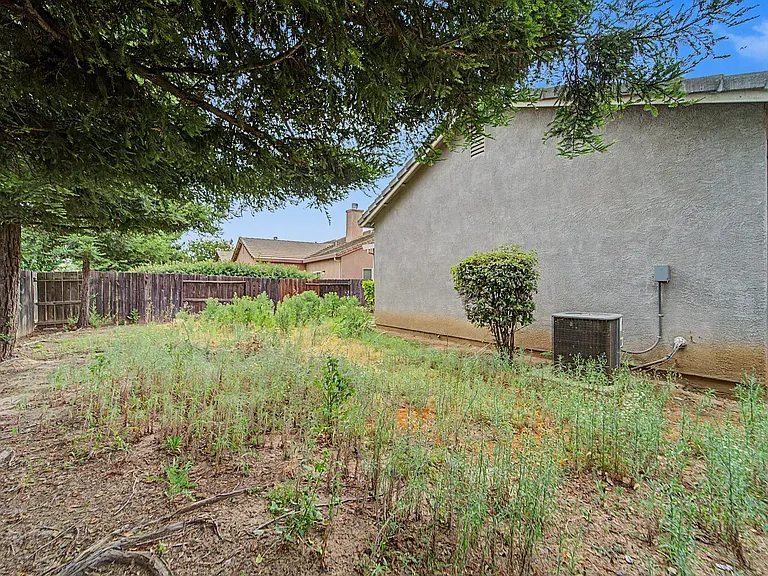 1147 Sam Rider Way — Photo 16