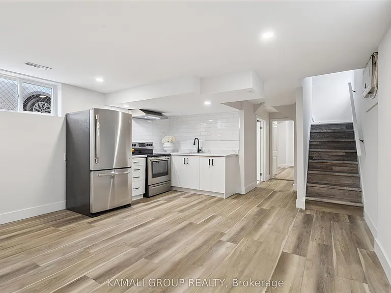 2027 Brampton St #BASEMENT — Photo 2