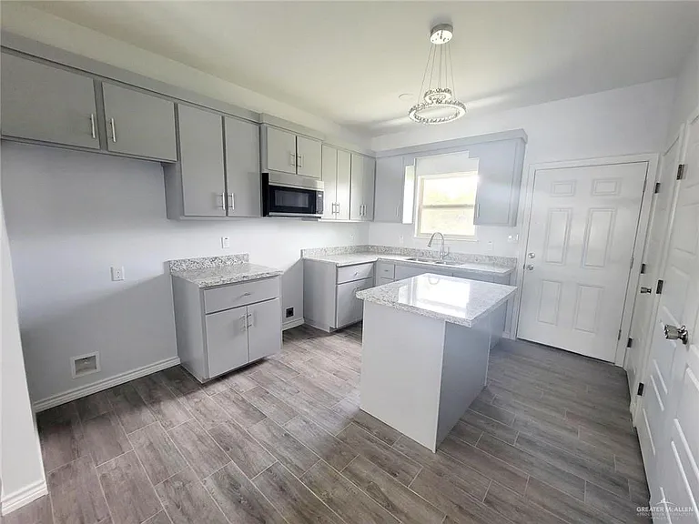 2808 Rosemary Dr #3 — Photo 4