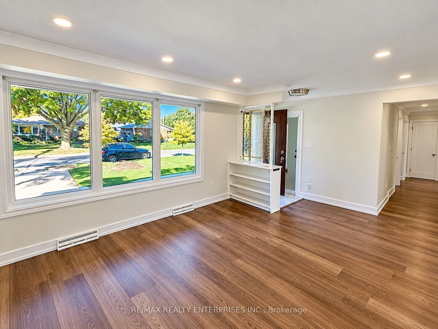 3 bed, $2,450 — Photo 2