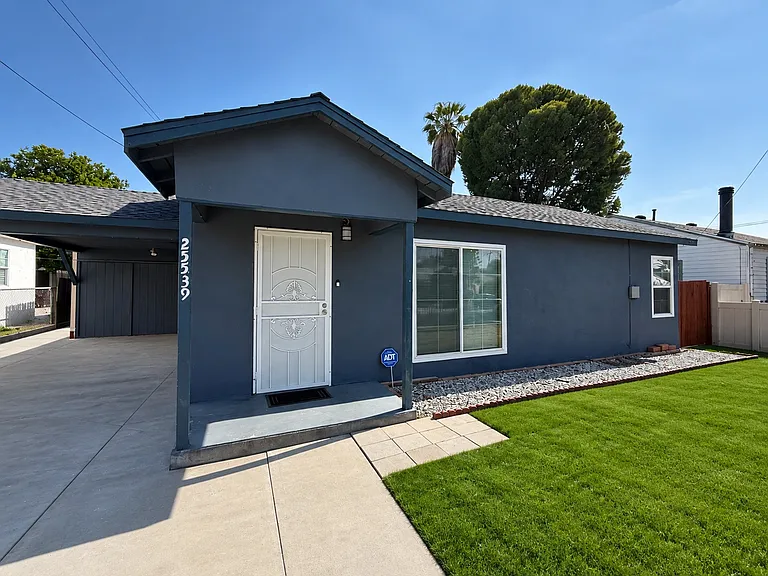 25539 Lane St — Photo 14