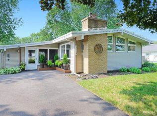 2118 Prairie St, Aurora, IL 60506