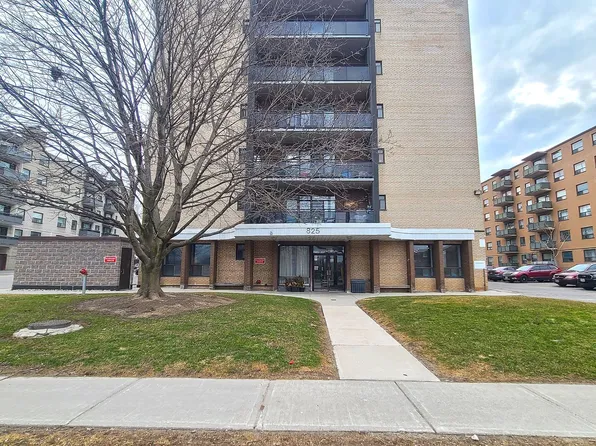 825 Kennedy Rd #703, Toronto, ON M1K 2E6
