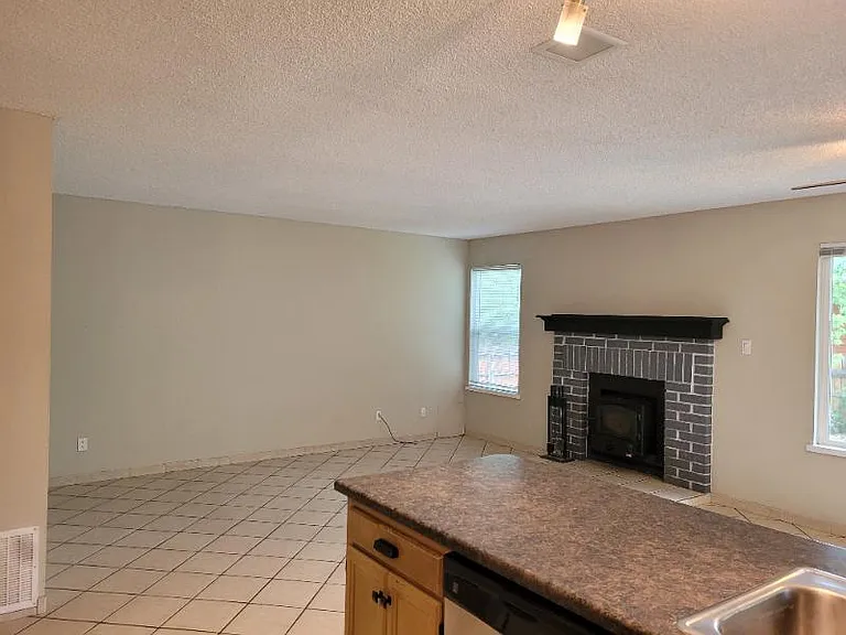 1601 N Owl Rd — Photo 10