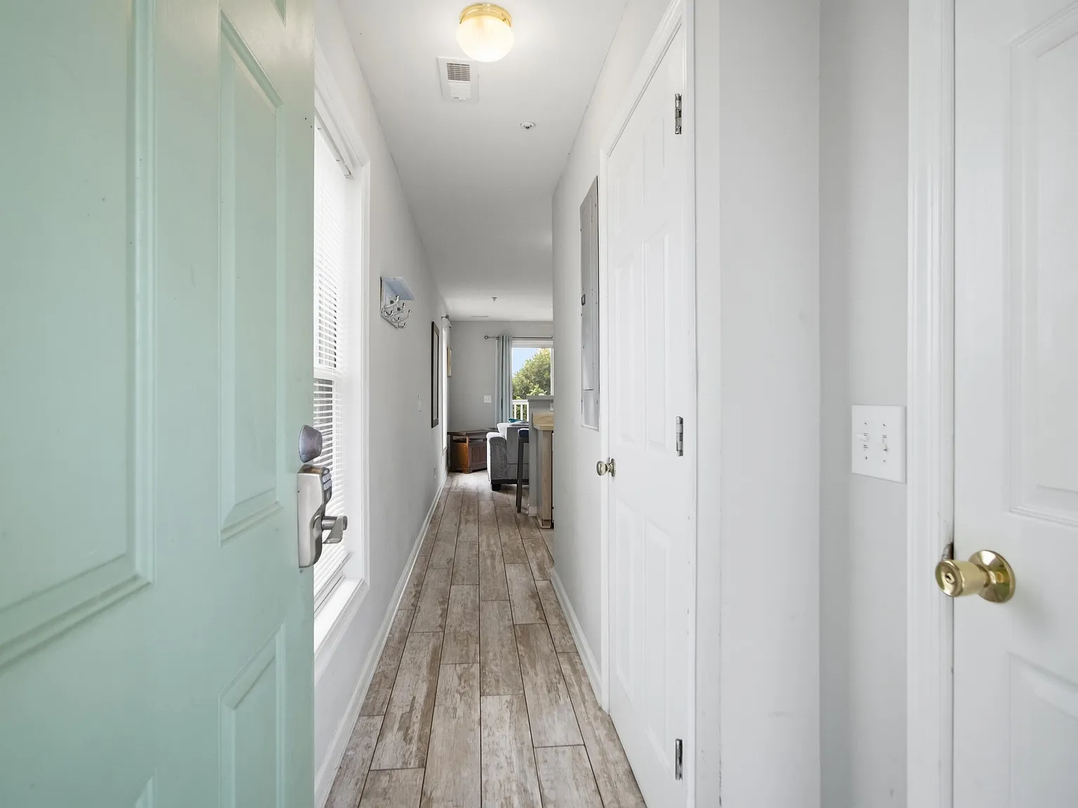 2 bed, 2.0 bath, 768 sqft, $2,600 — Photo 4