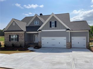 120 Cherokee Rose Ln, Hoschton, GA 30548