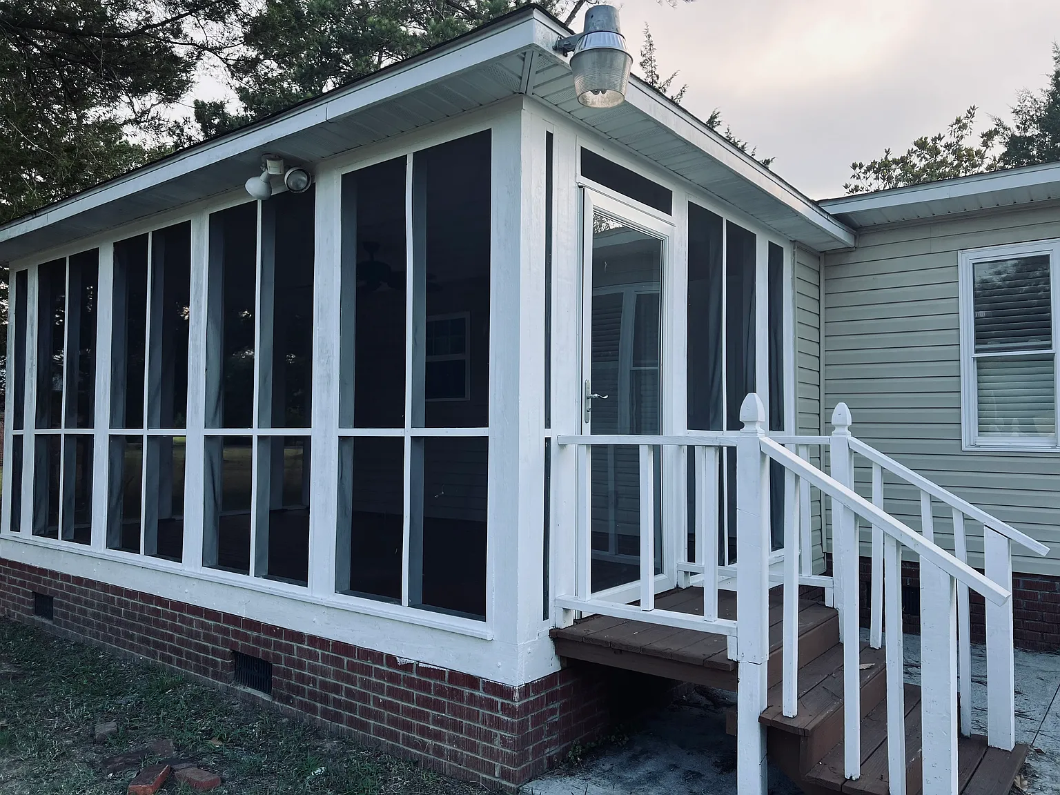 3 bed, 1800 sqft, $1,400 — Photo 2