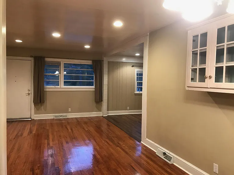 21 Blackburn St — Photo 8