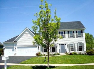 843 Columbia Cir, North Aurora, IL 60542