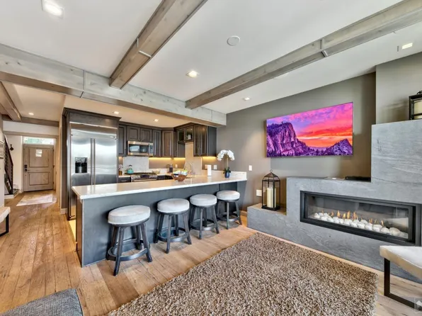 439 Ala Wai Blvd APT 144, South Lake Tahoe, CA 96150