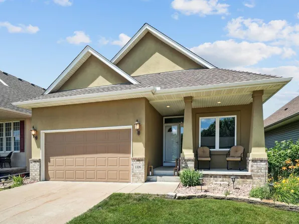 1326 Beachcomber Blvd, Waconia, MN 55387