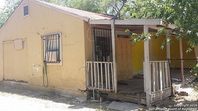 1st image of 174 Beethoven Ave