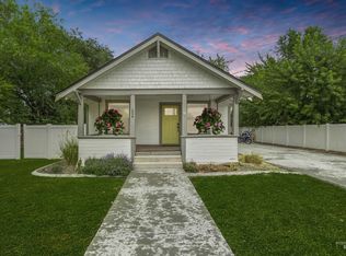 204 W 4th St, Kuna, ID 83634