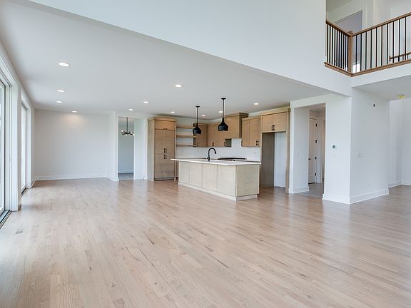 5th image of 26312 Baxter Dr