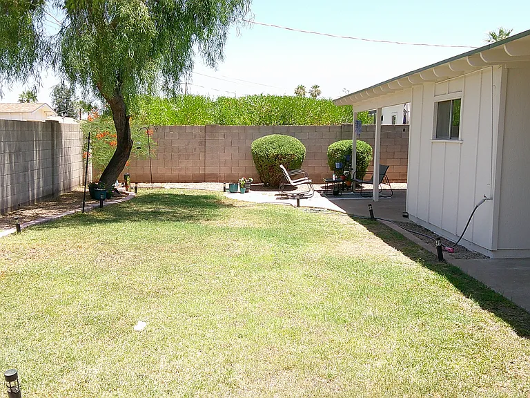 8608 E Highland Ave — Photo 28