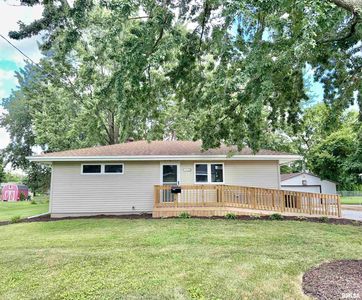 975 Pine St, Galesburg, IL, 61401