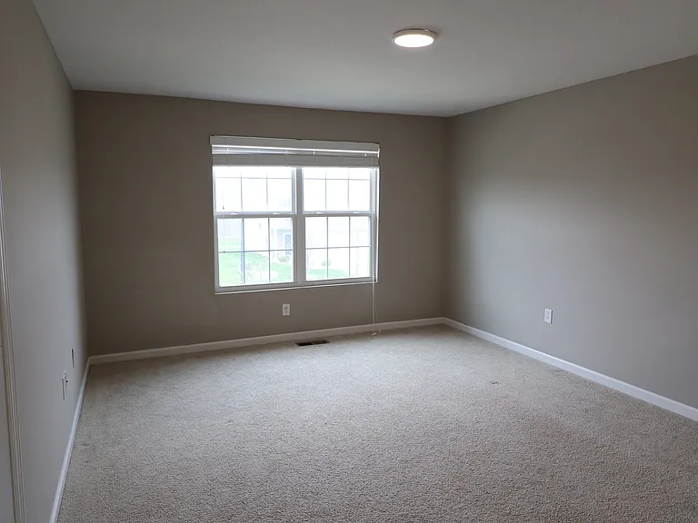 1899 Lakecrest Dr — Photo 29