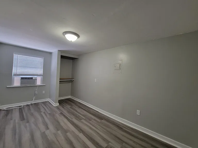 807 9th Ave N #2 — Photo 6