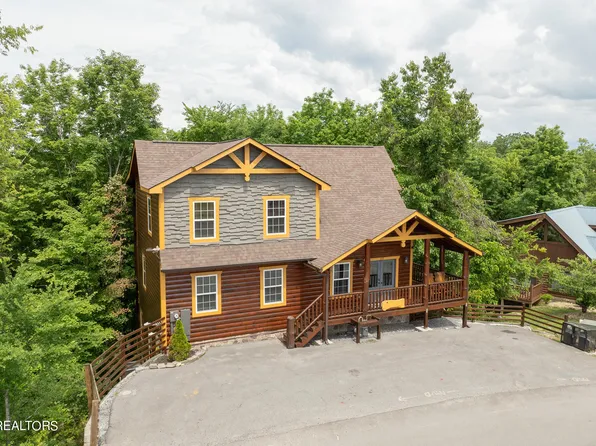 217 Alpine Mountain Way, Pigeon Forge, TN 37863