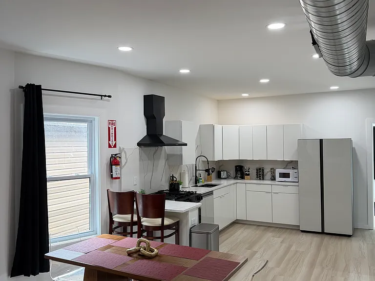698 Prospect Ave #2 — Photo 31