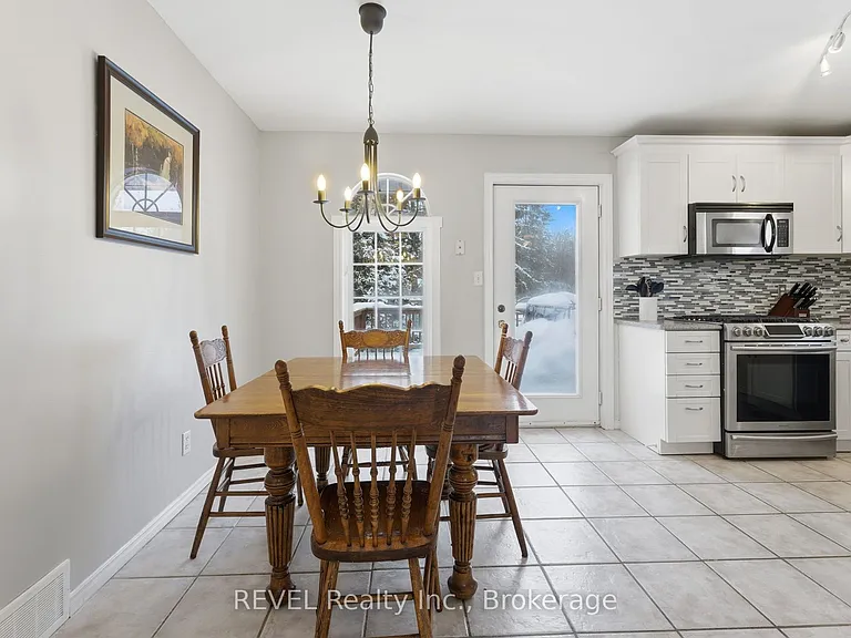 5 Barbara Ave — Photo 30