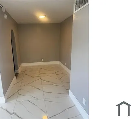 2 bed, 850 sqft, $2,100 — Photo 1
