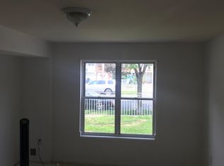 80 Jules Dr, Staten Island, NY 10314