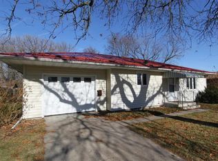 1800 3rd Ave NW, Waverly, IA 50677