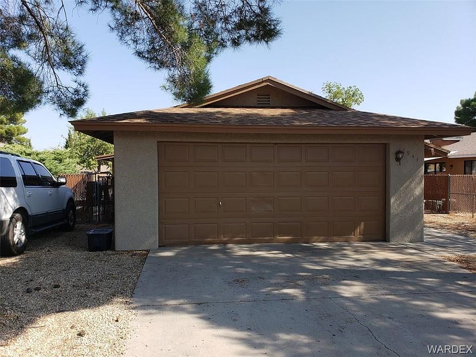 2nd image of 1941 Lucille Ave