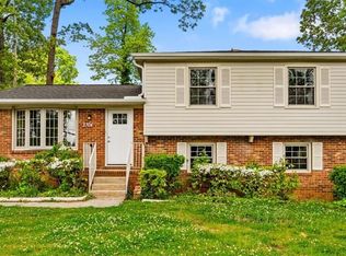 2304 Glenhaven Dr, Greensboro, NC 27406