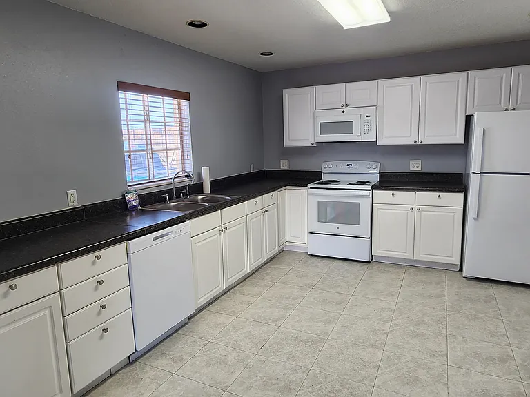 249 Story Rd — Photo 6