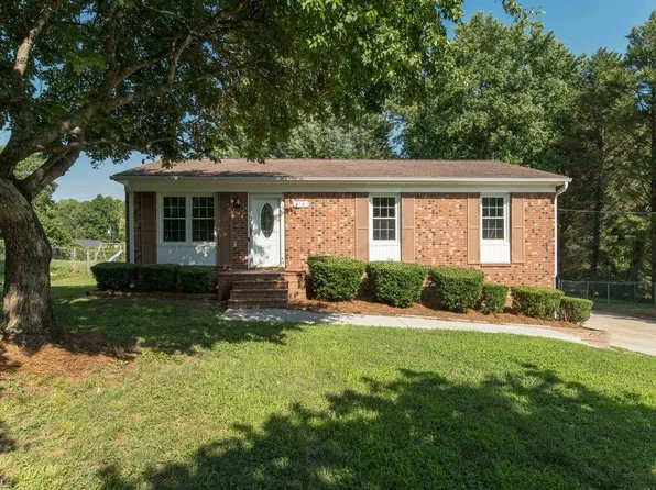 3181 Bethel Church Rd, Kernersville, NC 27284