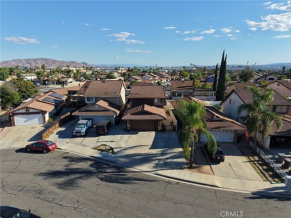 3rd image of 23481 Dome St