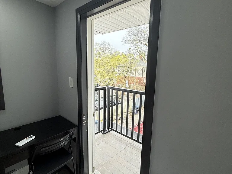 769 The Queensway #1 — Photo 21