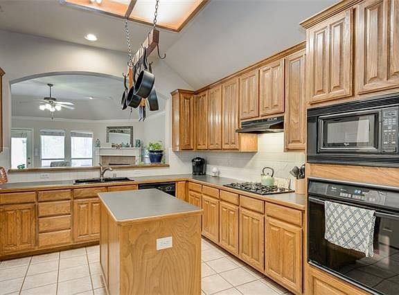 5th image of 12632 Sweet Bay Dr