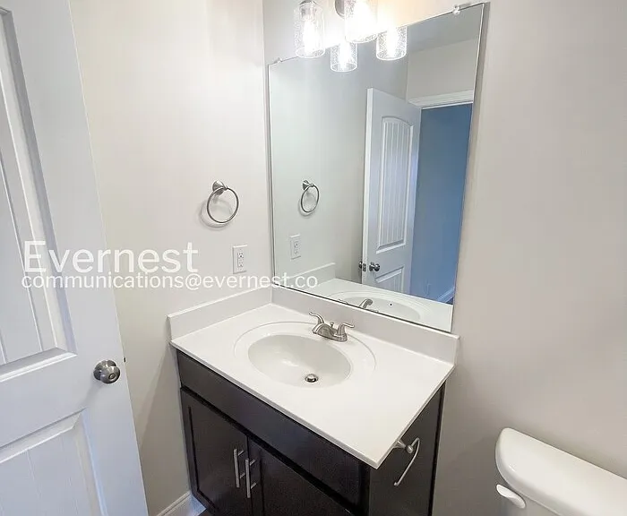 1000 Henry Place Blvd #204 — Photo 16