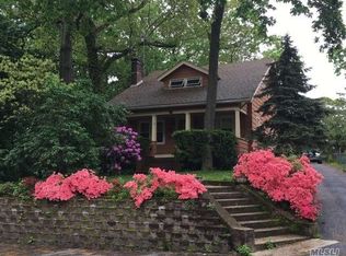 119 Dickinson Ave, East Northport, NY 11731