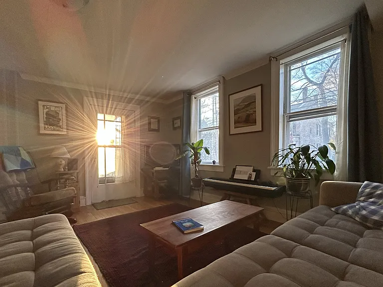 215 Maple St — Photo 6