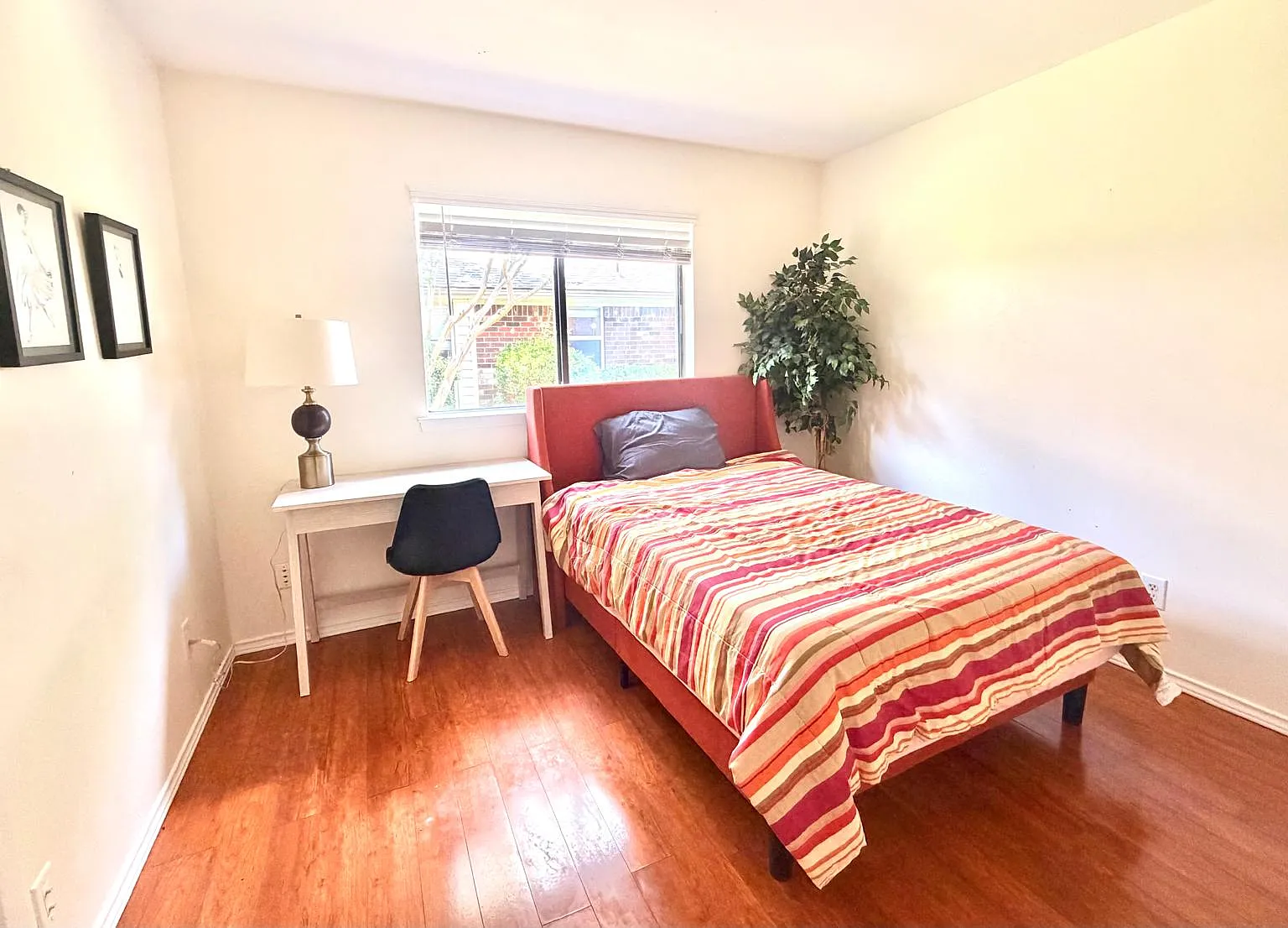 3 bed, 1627 sqft, $2,980 — Photo 3