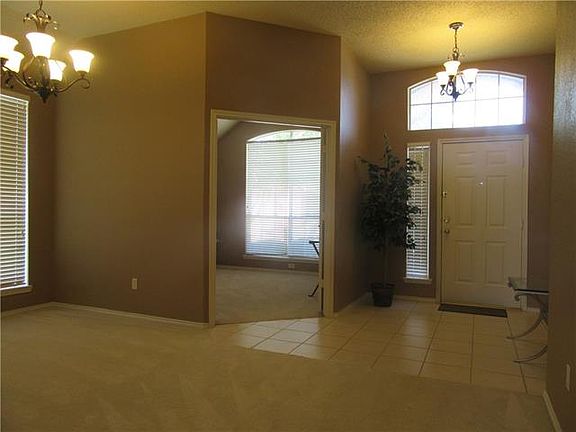 2nd image of 7024 Park Hill Trl