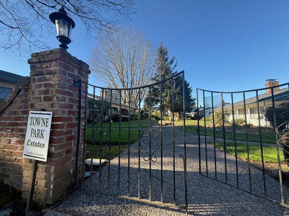 1001 NE 90th Ave APT C