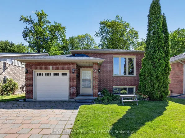 125 Bournemouth Dr, London, ON N5V 4T1