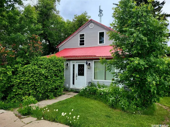 161 Boswell Street, Grayson, SK S0A 1E0