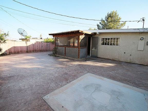 2nd image of 4706 Sheppard Dr