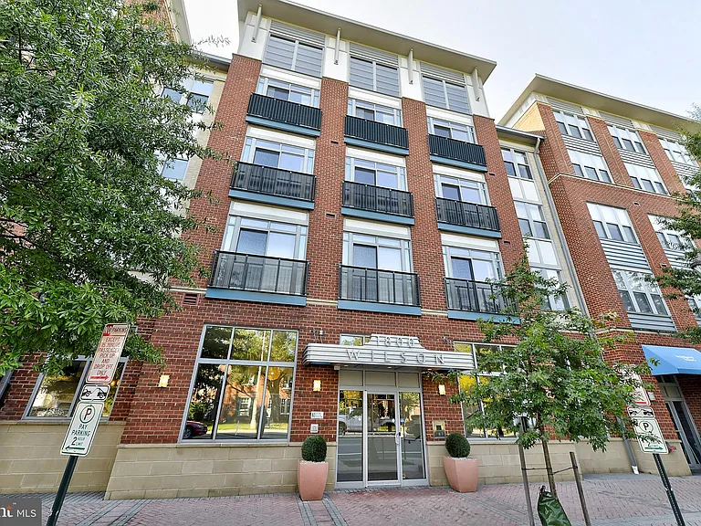 1800 Wilson Blvd #310 — Photo 3