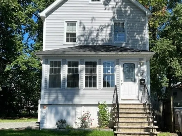 193 3rd St, Englewood City, NJ 07631